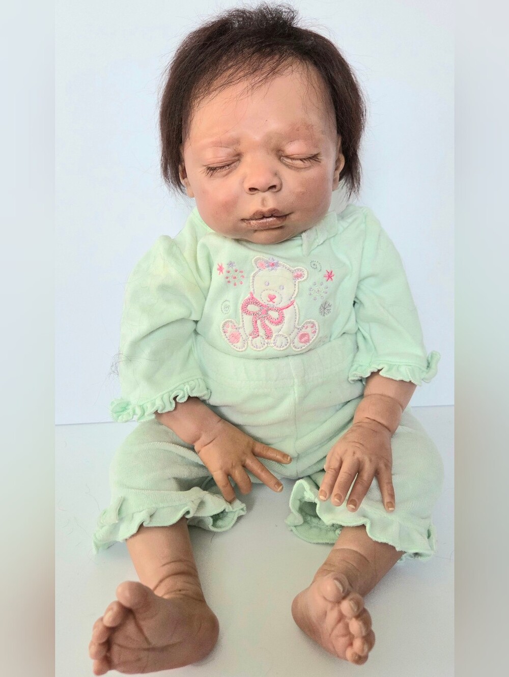 AFRICAN AMERICAN 20" SLEEPING REBORN BABY DOLL MARKED EH 2007 WITH FOOTPRINT